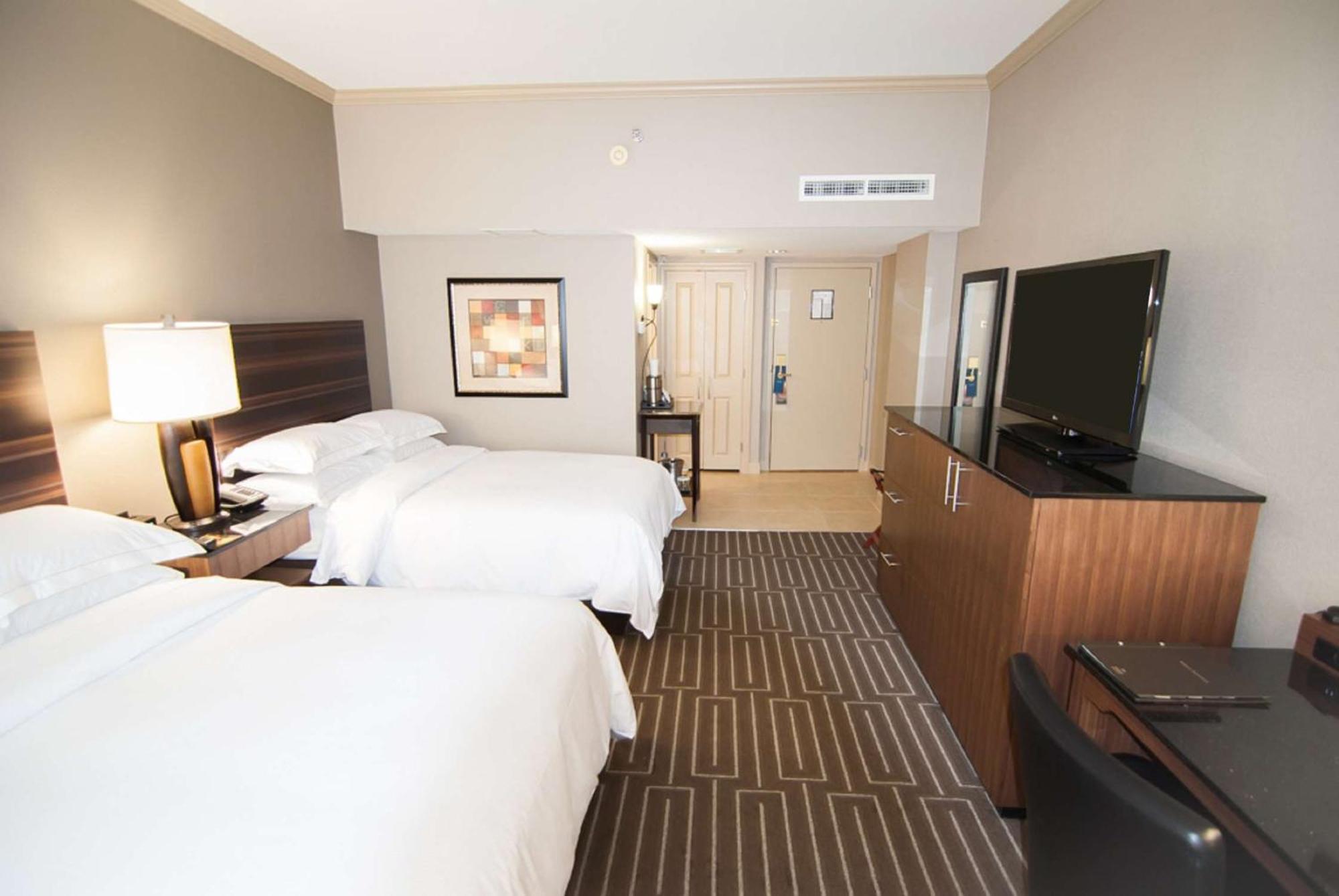 Hilton Charlotte University Place Dış mekan fotoğraf